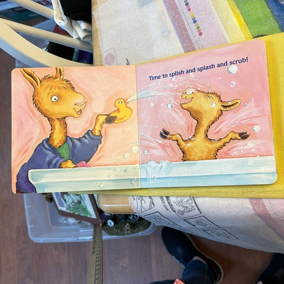 COPY - ⛱️2/$5⛱️Llama Llama Nighty-Night board book , wave wear as shown, cl… - Picture 4 of 8